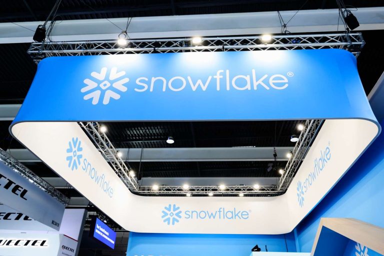 Po paskelbtų rezultatų daugiau nei 30% brango „Snowflake” akcijos, JAV šoktelėjo infliacija | Finansų rinkų apžvalga 05.28